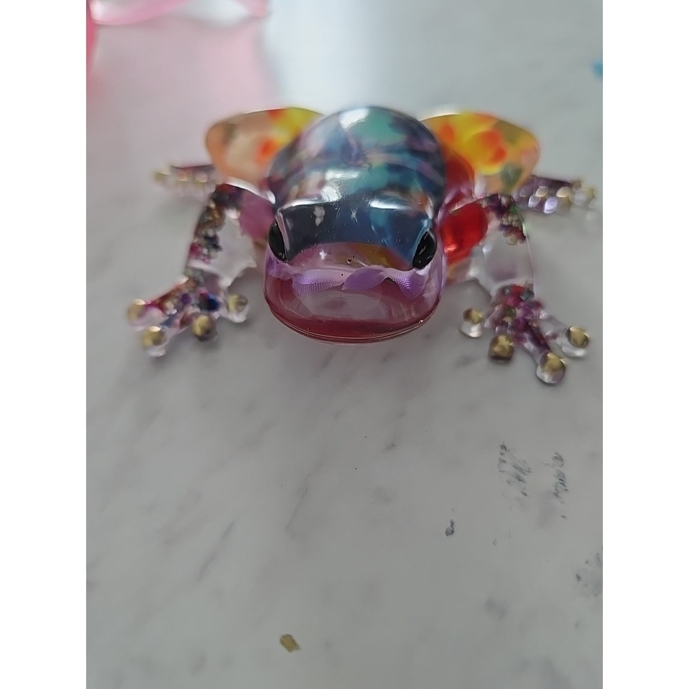 Resin Frog With‎ Dragonfly Figure Handmade Decoration Gift Paperweight 723